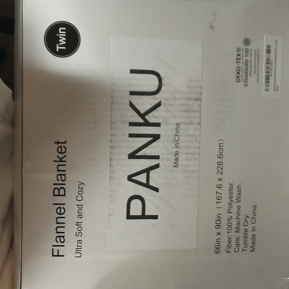 Panku Flannel Blanket Ultra Soft and Cozy - Twin size WHITE